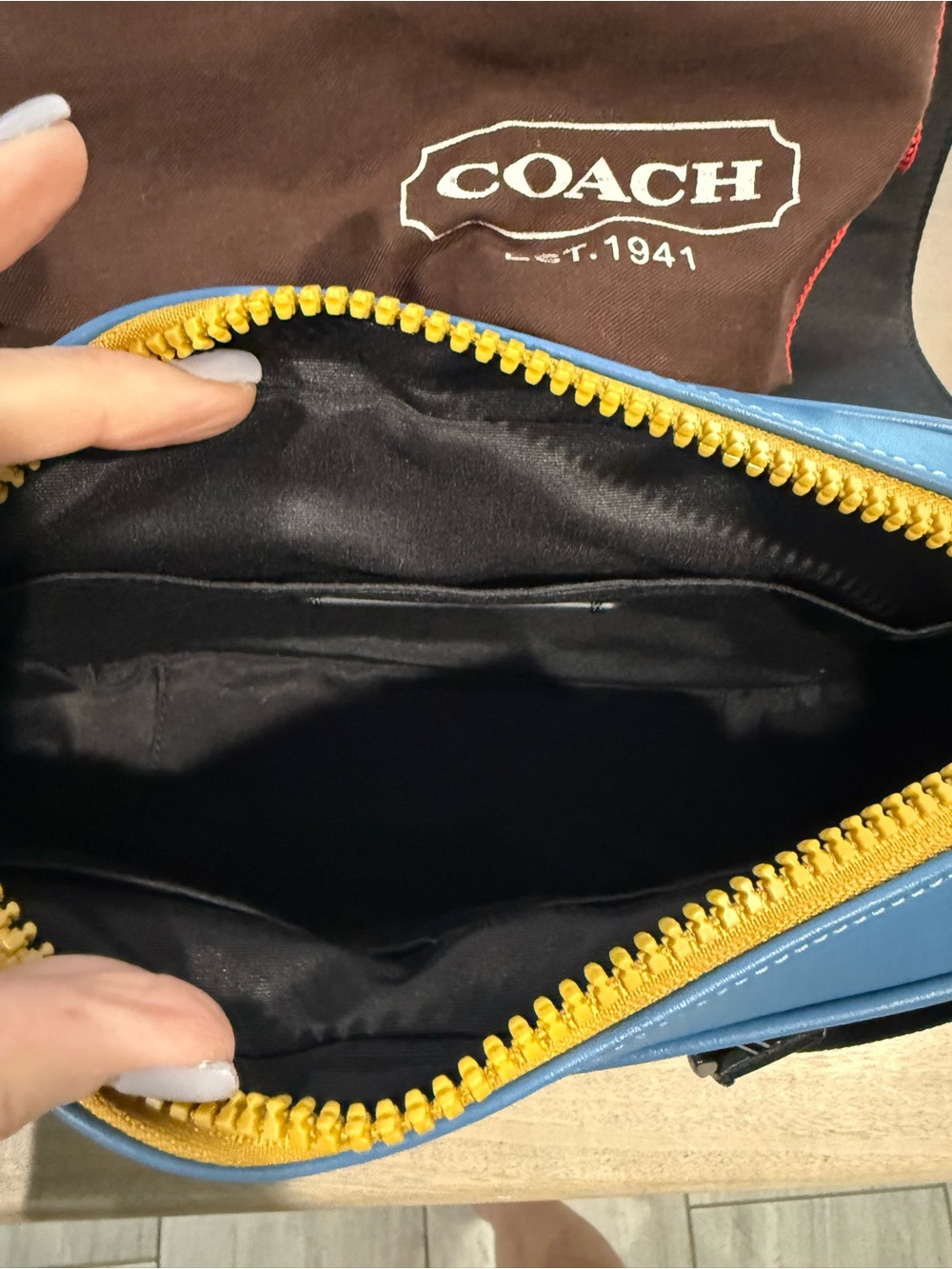 Coach Blue and Black Leather Messenger Bag with Yellow Logo Detail - Picture 5 of 9